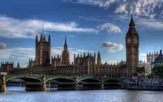 我被自己蠢笑了：我差点因为爱游戏下载踩坑，我后来才懂